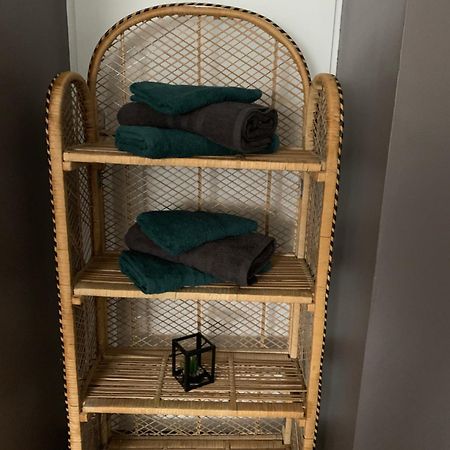 Chez Fifi&Stella Hotel Neufmoutiers-en-Brie Kültér fotó