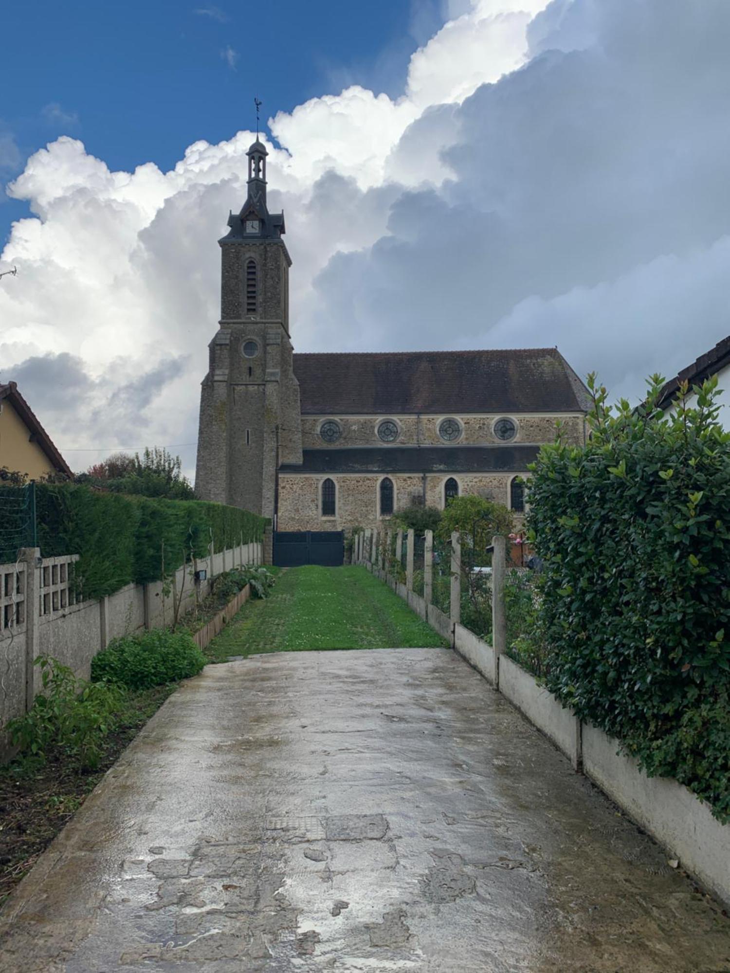 Chez Fifi&Stella Hotel Neufmoutiers-en-Brie Kültér fotó