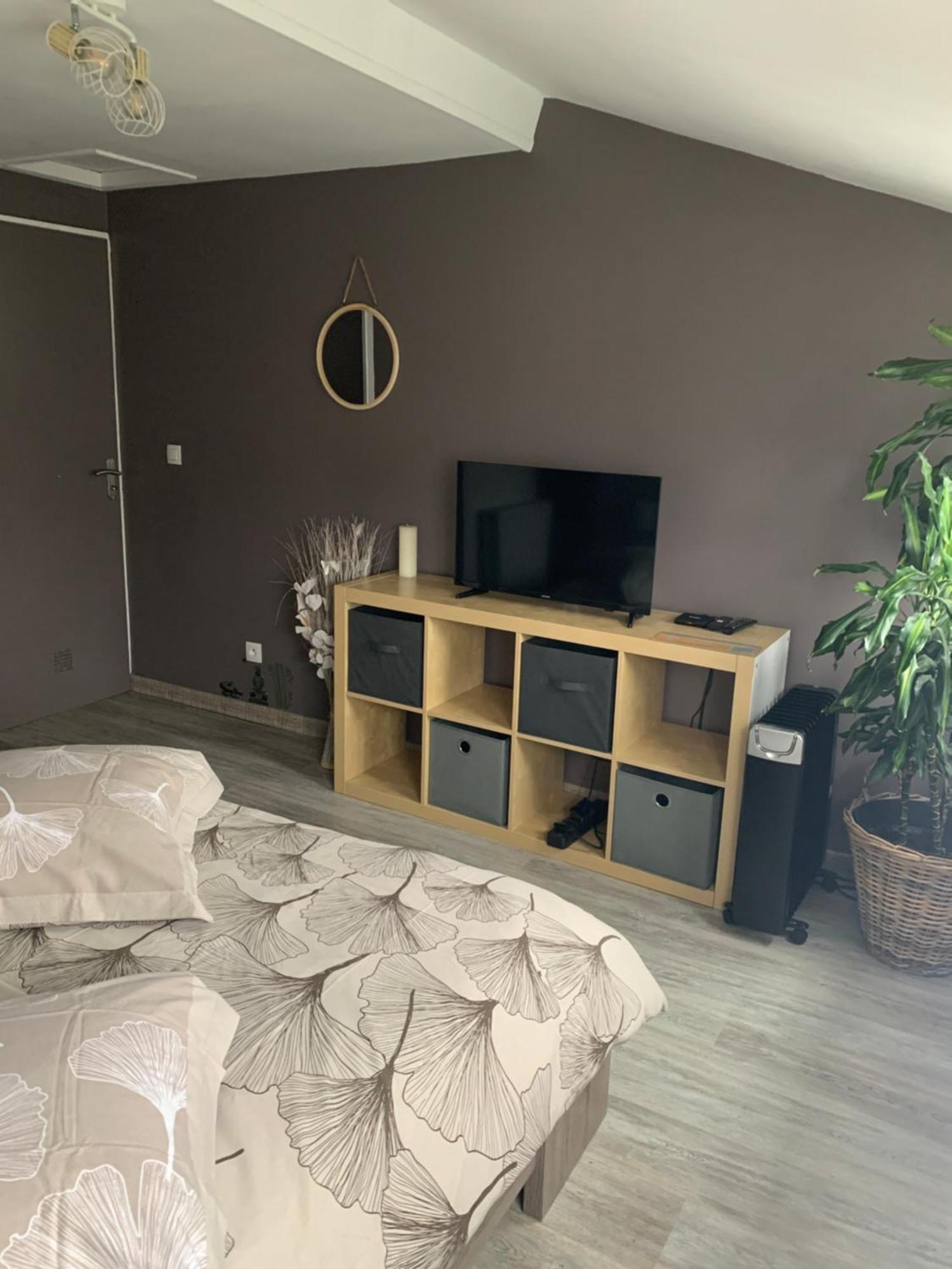 Chez Fifi&Stella Hotel Neufmoutiers-en-Brie Kültér fotó